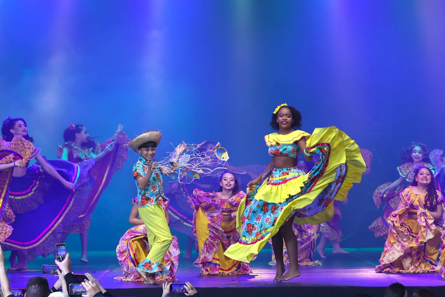 Grupo de Danças Populares de Criciúma brilha no Festival de Dança de Joinville