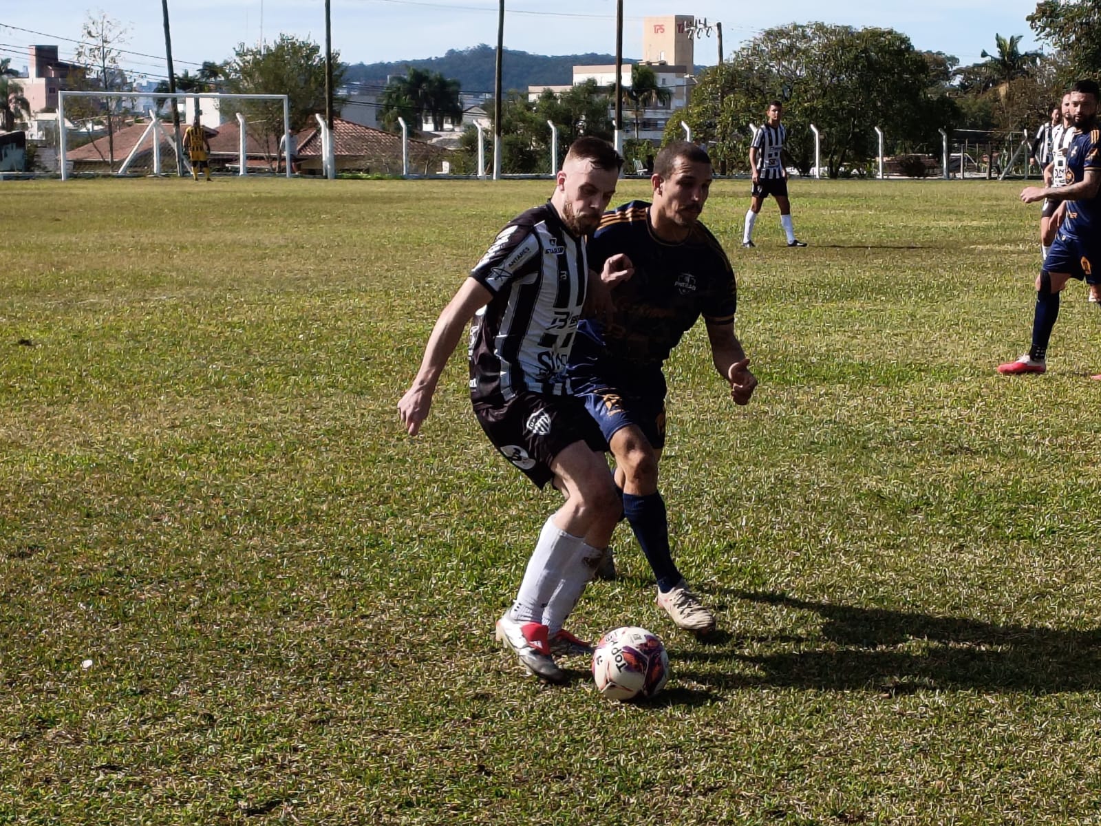 Semifinais do Campeonato Municipal de Futebol de Criciúma são definidas com jogos emocionantes