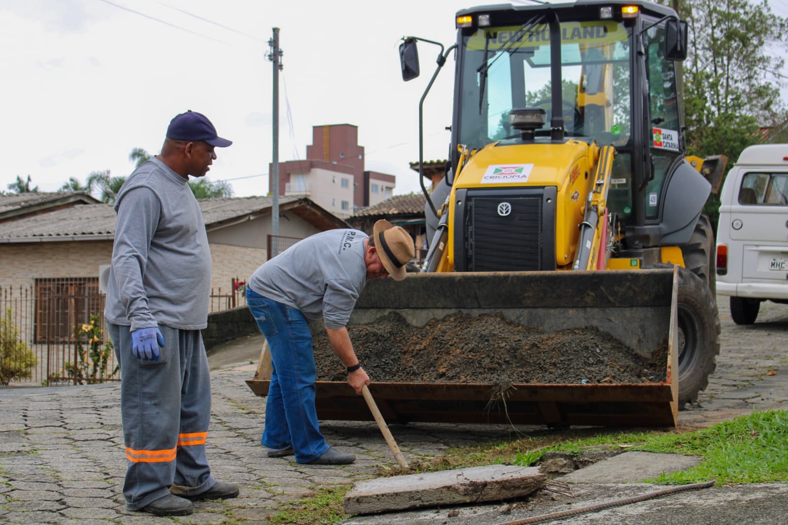Prefeitura de Criciúma intensifica limpeza de rios e drenagem urbana para enfrentar chuvas