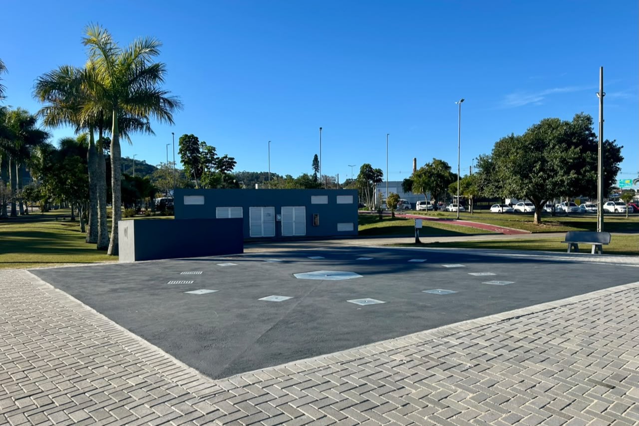 Criciúma ganha novo chafariz interativo no Parque das Nações