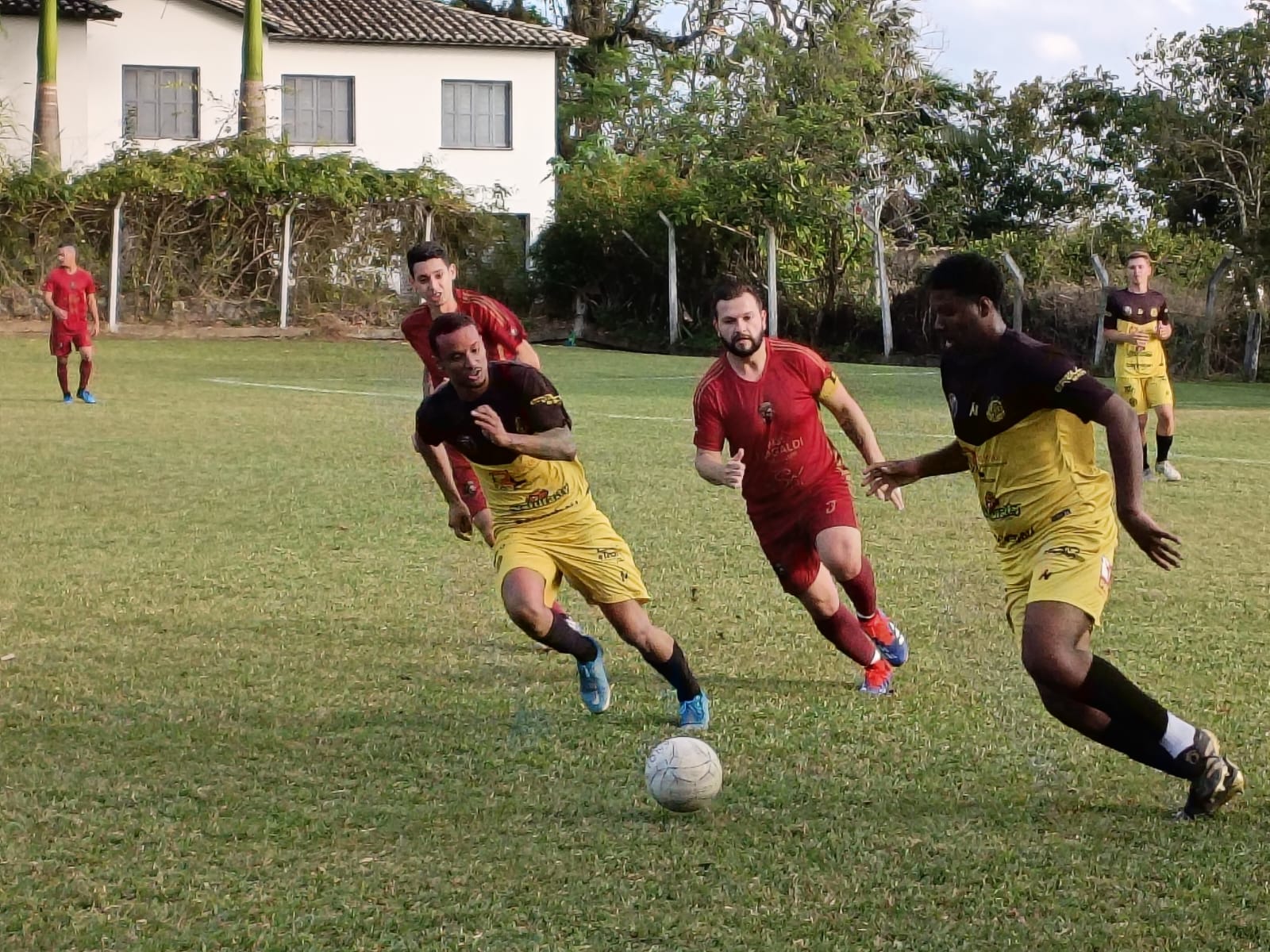Campeonato Municipal de Futebol de Criciúma Inicia Fase Eliminatória Neste Fim de Semana
