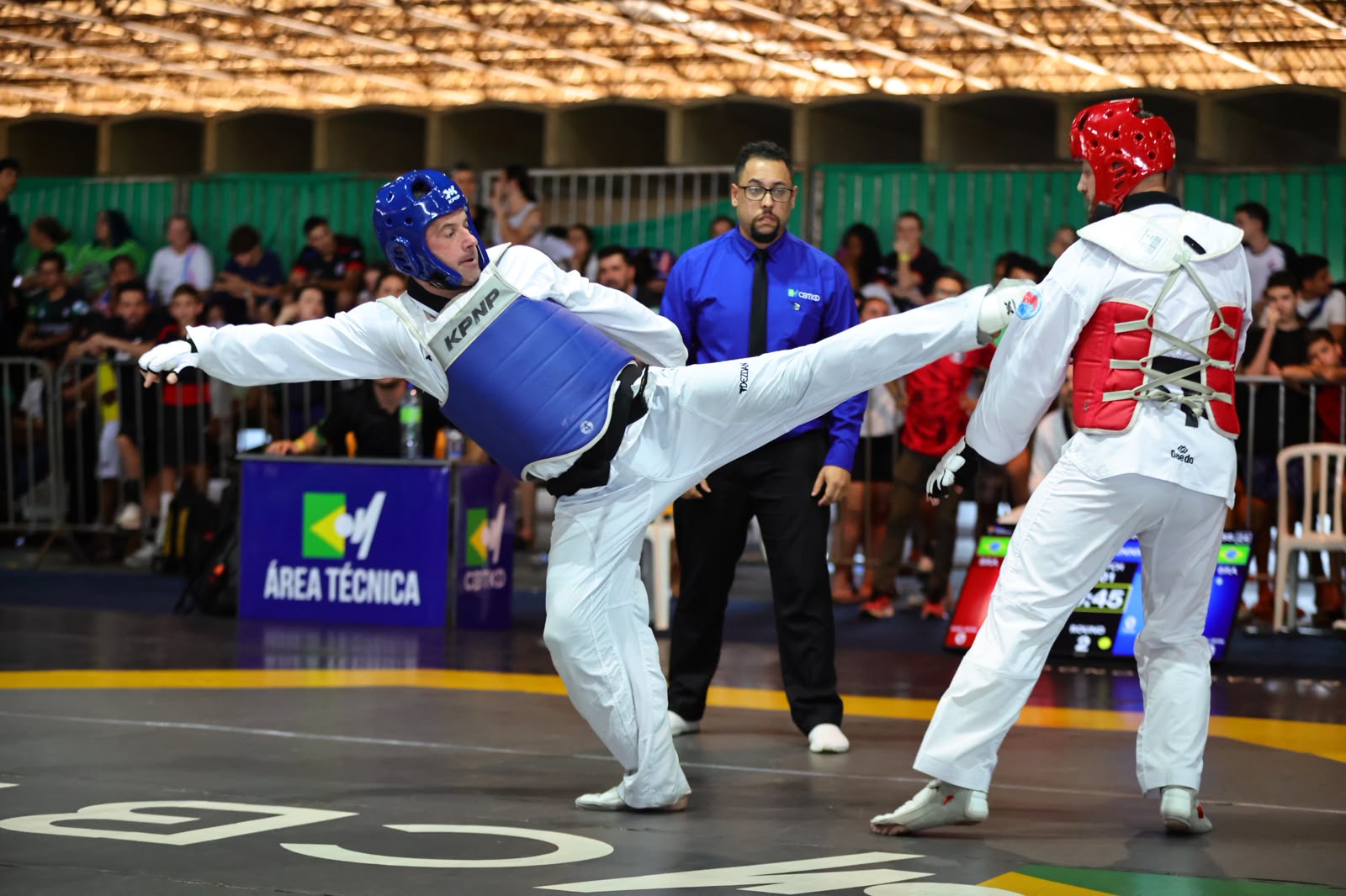 Criciúma brilha no Super Campeonato Brasileiro de Taekwondo com medalha de bronze