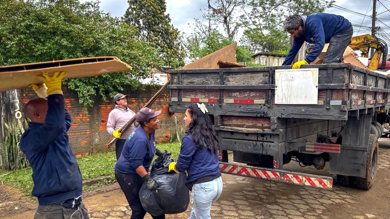 Criciúma inicia limpeza e assistência após forte chuva que afetou a cidade
