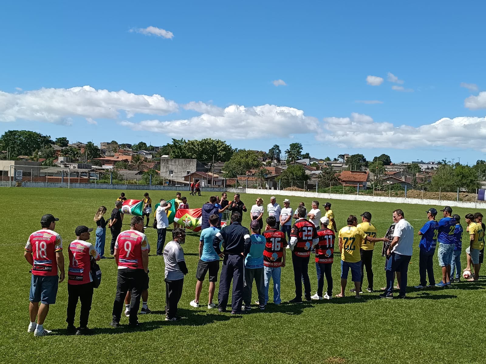 Início do Campeonato Municipal de Futebol 50+ em Criciúma é marcado por grandes emoções